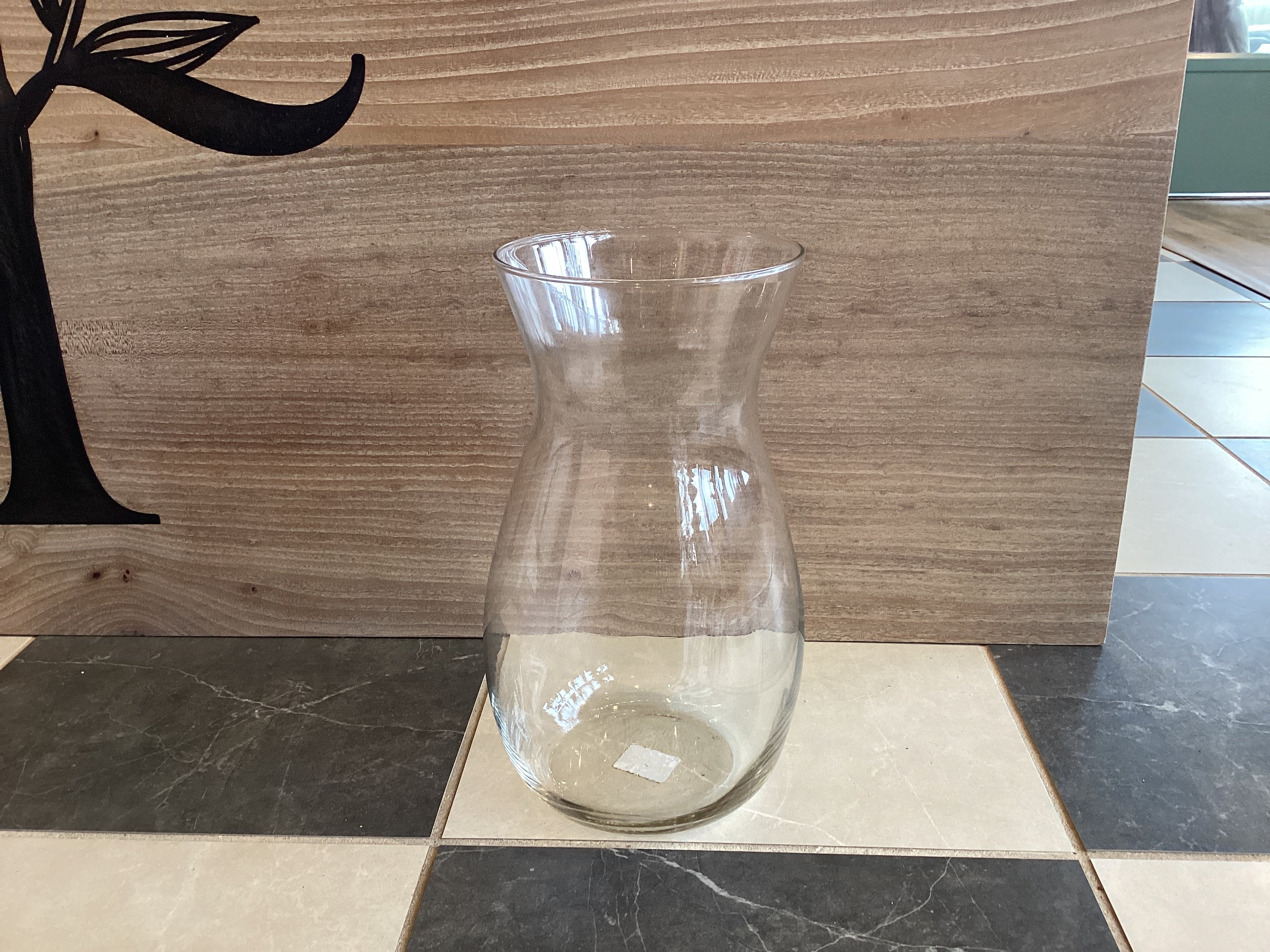 Clear vase for flowers 10 5/8"