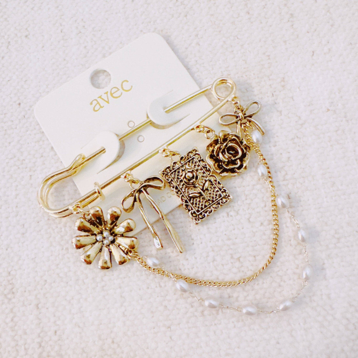 Floral Ribbon Pin Brooch