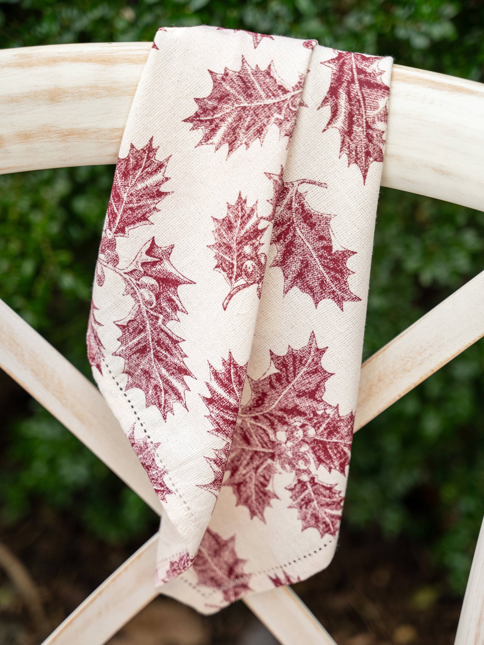 Holly Toile Napkin Set of 4 - Red