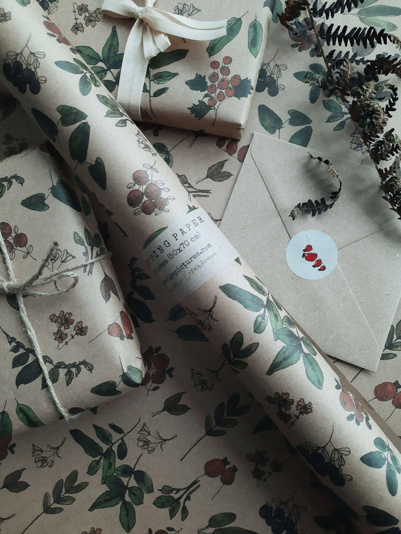 Set Of 3 Pieces Berries And Plants Kraft Wrapping Paper.