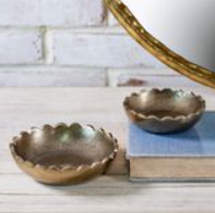 S/2 GOLD SCALLOP BOWLS