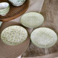 6.5" 3 ASST GREEN FLORAL/DOT PLATE