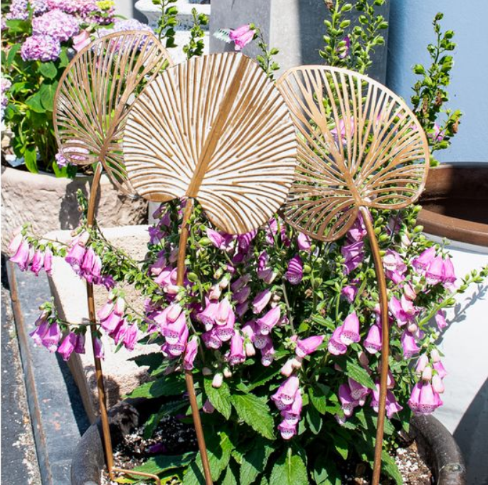 28" Gold Leaf Stakes