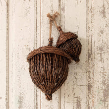 Hand-Woven Grapevine Acorns-LG
