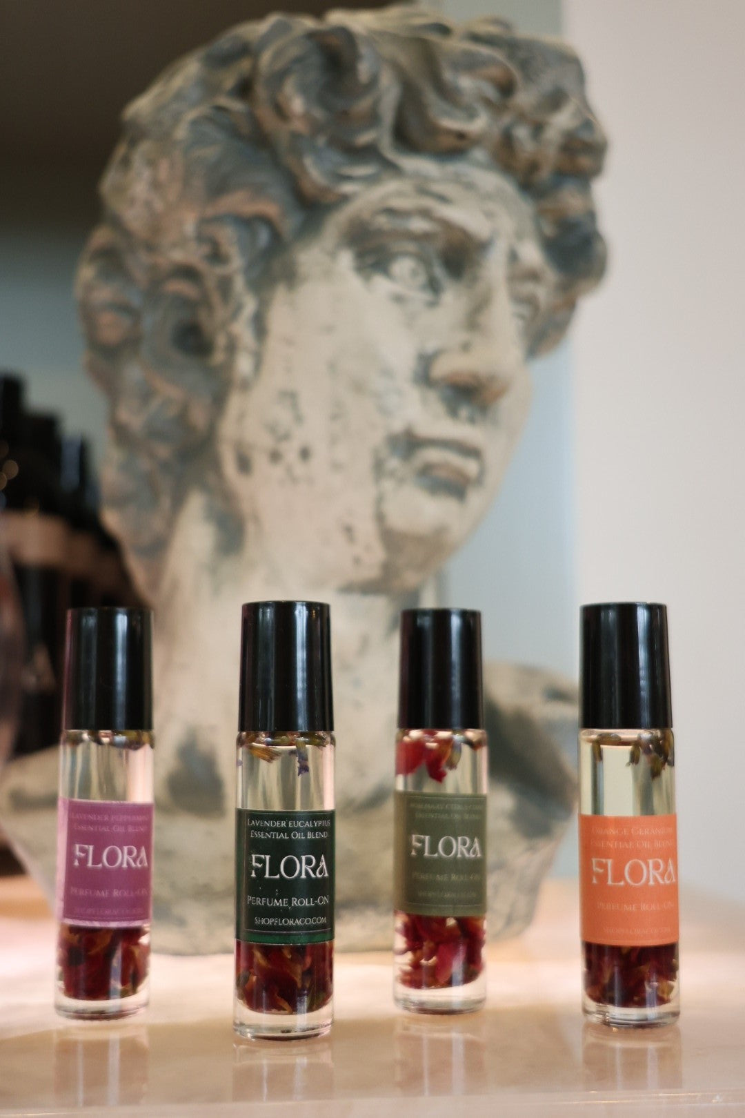 Soie ハンドセラム Color Drops & Luxury Floral Enlight Hand Serum – SOIE
