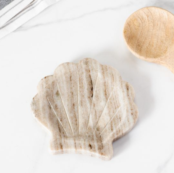 *INNER* BEIGE MARBLE SHELL SPOON REST.
