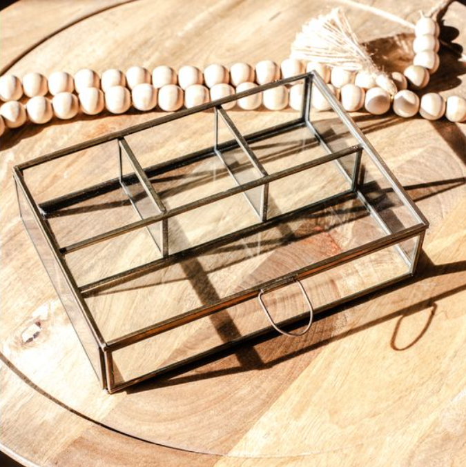 AGED ANTIQUE JEWELRY BOX.