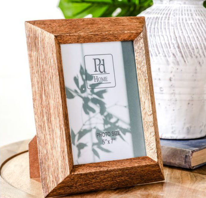 7 X 5 NAT. WOOD PHOTO FRAME.